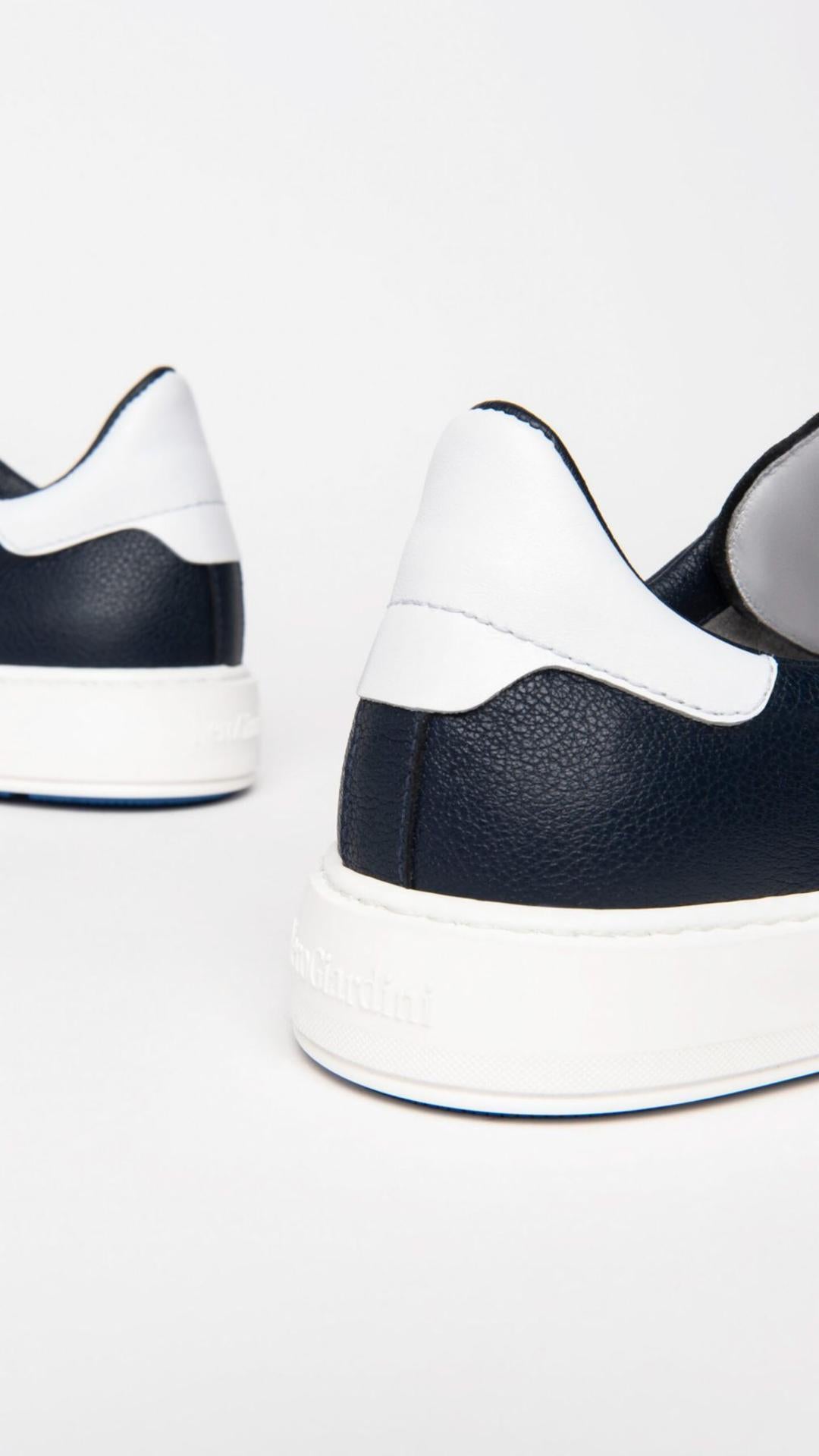 NEROGIARDINI SNEAKERS E302893U