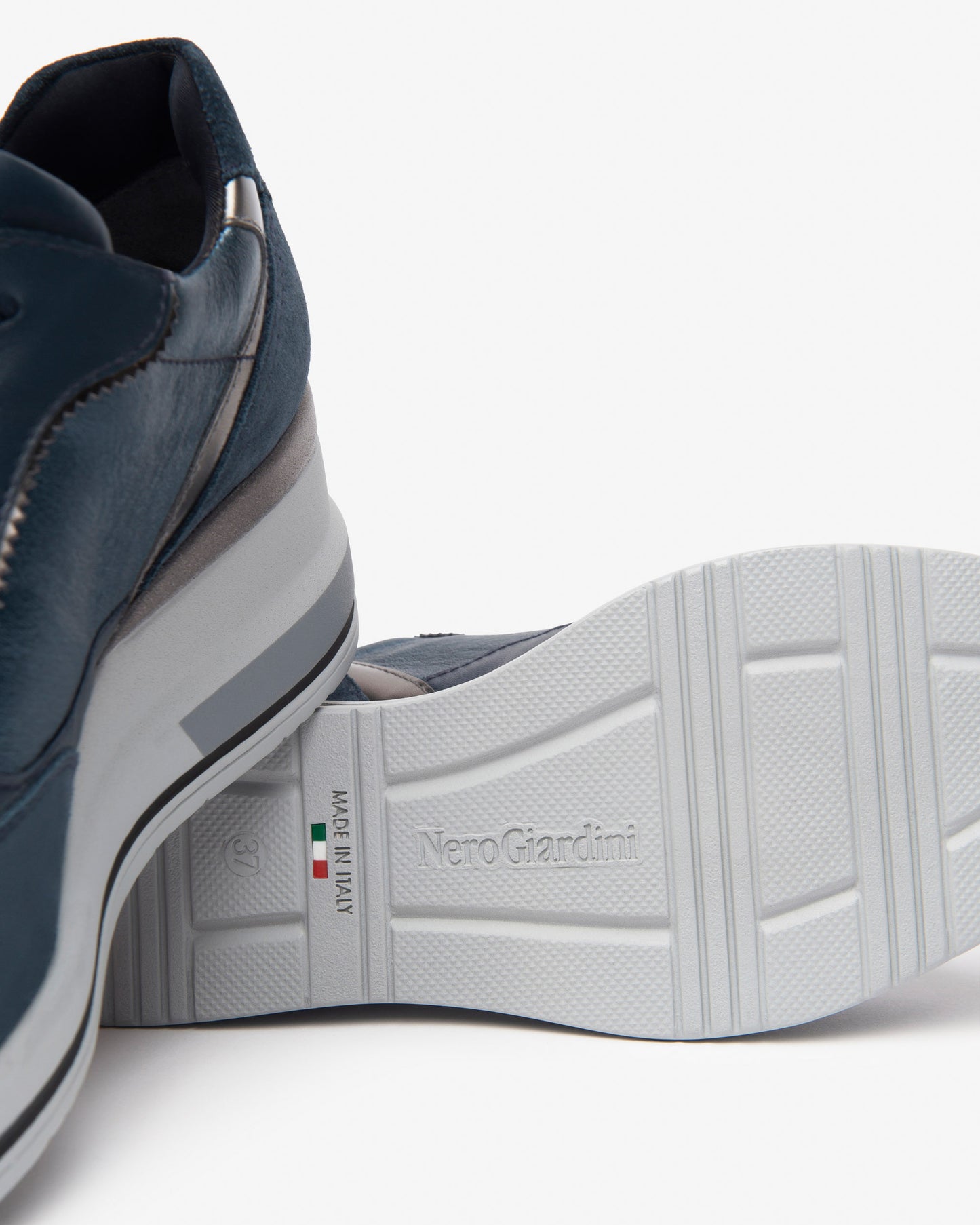 NEROGIARDINI SNEAKERS I514130D