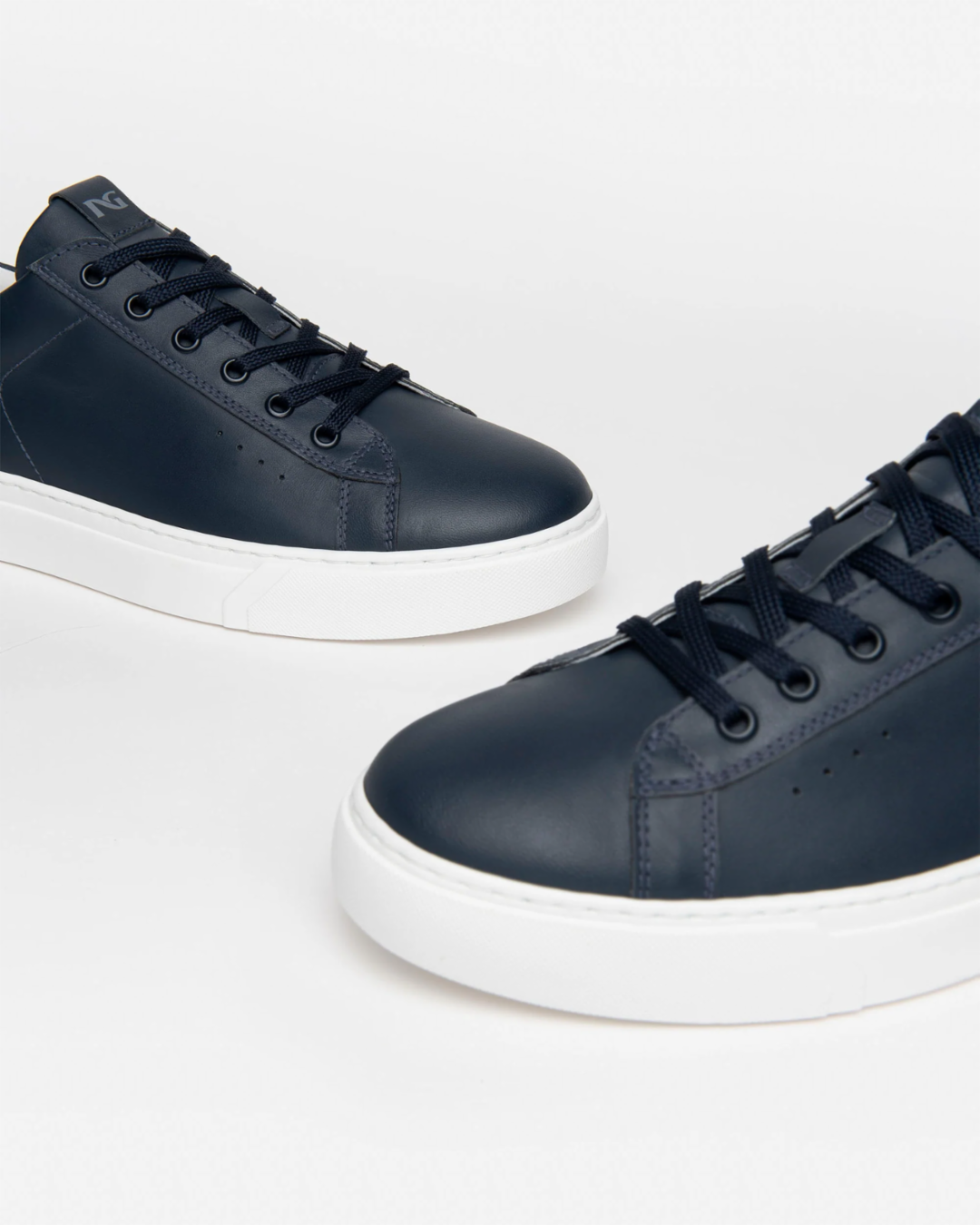 NEROGIARDINI SNEAKERS E400240U