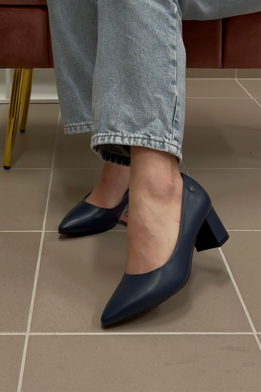 WCUBED DECOLLETE 50026